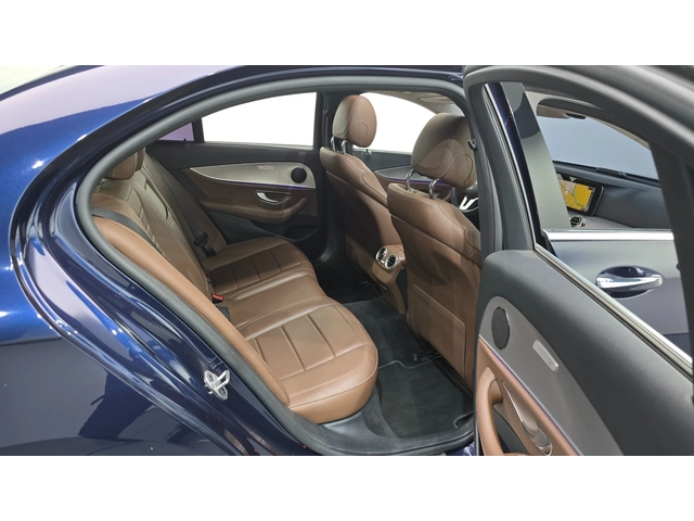 Mercedes-Benz E 300 Avantgarde - автомобили, коли, обяви за нови и употребявани 9
