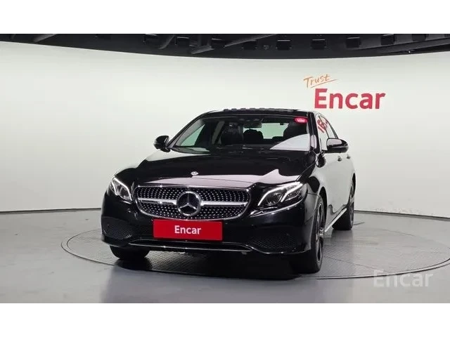 Mercedes-Benz E 300 E300 4MATIC Avantgarde | 360  Камера | HUD | - автомобили, коли, обяви за нови и употребявани 2
