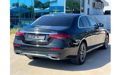 mercedes-benz-e-300-de-4-matic-amg-line-phev-eq-power-full-service - 4
