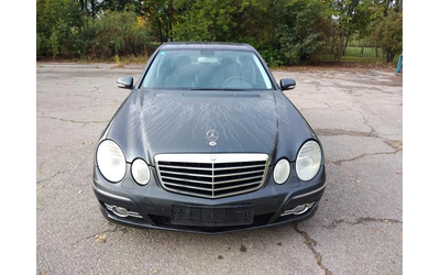mercedes-benz-e-320 - 1