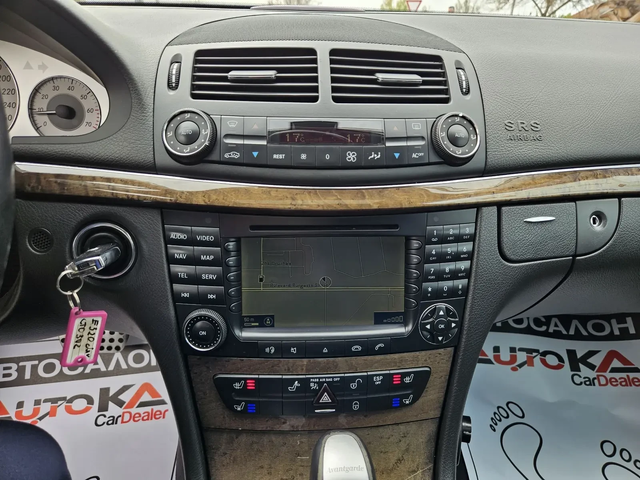 Mercedes-Benz E 320 3.2i-224кс= АВТОМАТ= 4Х4= ОБДУХВАНЕ= ШИБЕДАХ - автомобили, коли, обяви за нови и употребявани 14