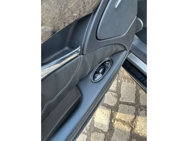 Mercedes-Benz E 320 - автомобили, коли, обяви за нови и употребявани 11
