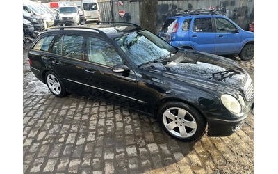 mercedes-benz-e-320 - 1