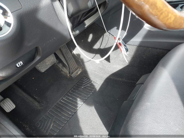 Mercedes-Benz E 350 3.5L V-6 DI, DOHC, VVT, 302HP All Wheel Drive - автомобили, коли, обяви за нови и употребявани 10