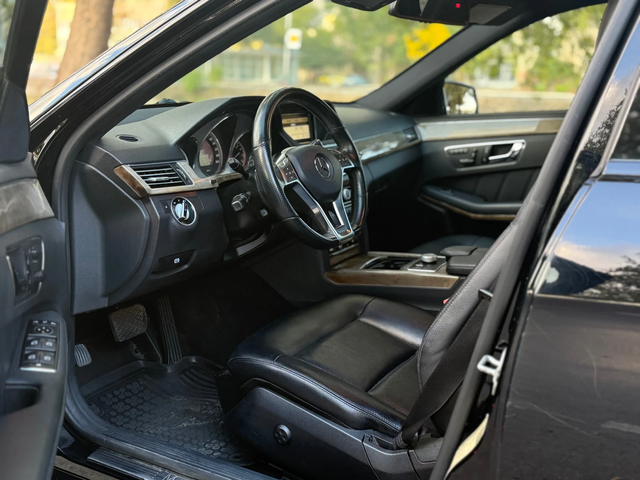 Mercedes-Benz E 350 ГАЗ* AMG-пакет* 4-MATIC* ПОДГРЕВ* АВТОПИЛОТ* Ел.Се - автомобили, коли, обяви за нови и употребявани 7