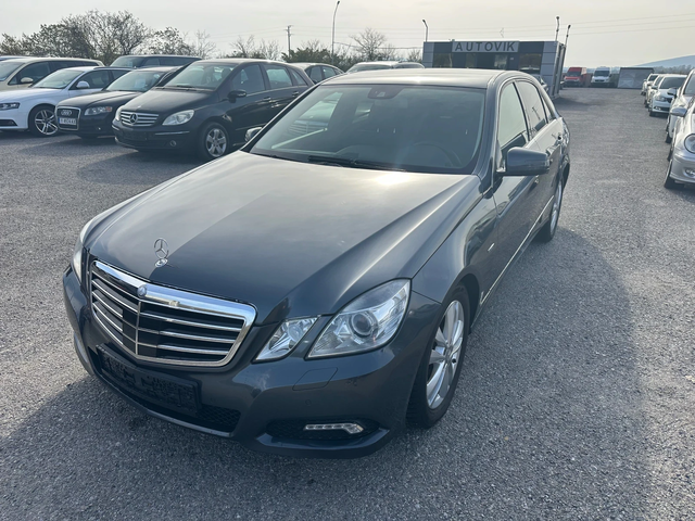 Mercedes-Benz E 350 AVANTGARDE* 231к.с* DISTRONIC* МЪРТВА ЗОНА - автомобили, коли, обяви за нови и употребявани 0