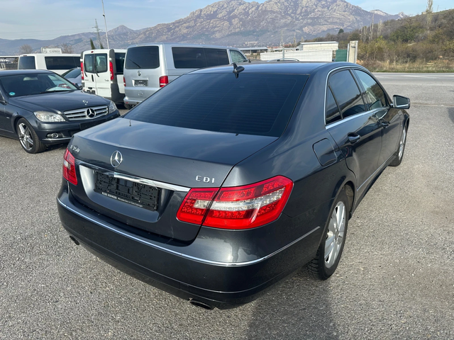 Mercedes-Benz E 350 AVANTGARDE* 231к.с* DISTRONIC* МЪРТВА ЗОНА - автомобили, коли, обяви за нови и употребявани 3
