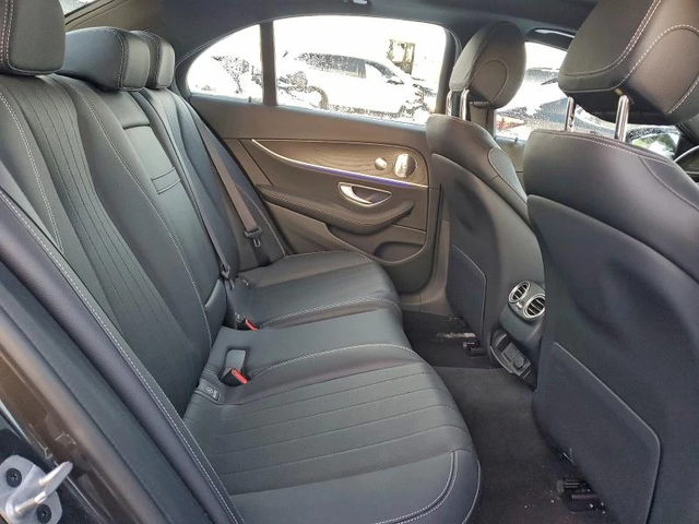 Mercedes-Benz E 350 4MATIC - автомобили, коли, обяви за нови и употребявани 9