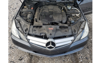 Mercedes-Benz E 350 AMG пакет / LED / Keyless / Панорама / Кожа / - автомобили, коли, обяви за нови и употребявани 10