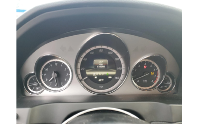 Mercedes-Benz E 350 AMG пакет / LED / Keyless / Панорама / Кожа / - автомобили, коли, обяви за нови и употребявани 8