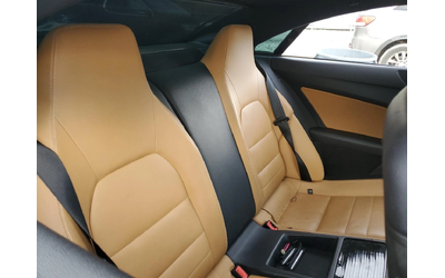 Mercedes-Benz E 350 AMG пакет / LED / Keyless / Панорама / Кожа / - автомобили, коли, обяви за нови и употребявани 9