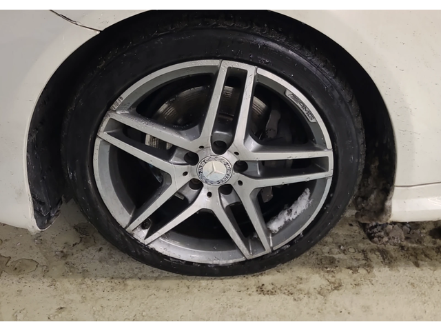 Mercedes-Benz E 350 КОжа* Подгрев* Кейлес* Blind Spot* PANO - автомобили, коли, обяви за нови и употребявани 4