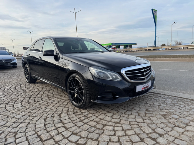 Mercedes-Benz E 350 Bluetec/4Matic/Panorama - автомобили, коли, обяви за нови и употребявани 0