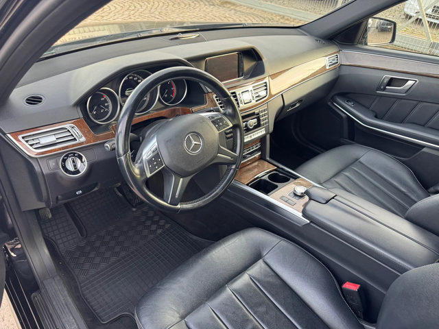 Mercedes-Benz E 350 Bluetec/4Matic/Panorama - автомобили, коли, обяви за нови и употребявани 8