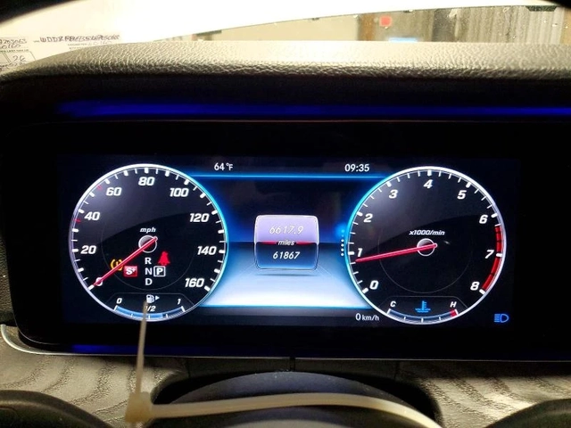 Mercedes-Benz E 350 4MATIC AMG PKG - автомобили, коли, обяви за нови и употребявани 8