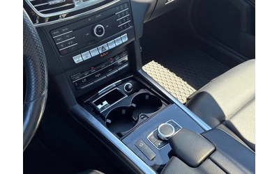Mercedes-Benz E 350 CARFAX - автомобили, коли, обяви за нови и употребявани 9
