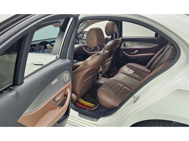 Mercedes-Benz E 350 AMG-пакет* ОБДУХВАНЕ* ПАНОРАМА* - автомобили, коли, обяви за нови и употребявани 7