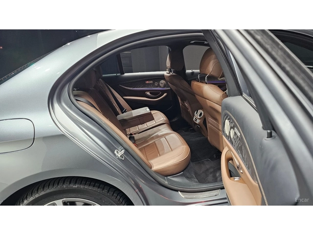 Mercedes-Benz E 350 4MATIC* HUD* КОЖА* ОБДУХВ* НАВИ* ПАНО - автомобили, коли, обяви за нови и употребявани 8