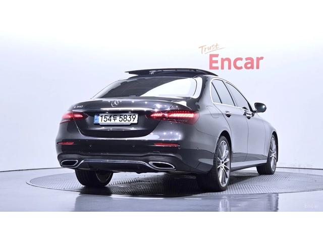 Mercedes-Benz E 350 4MATIC AMG* HUD* 360* КОЖА* НАВИ* ПАНО - автомобили, коли, обяви за нови и употребявани 1