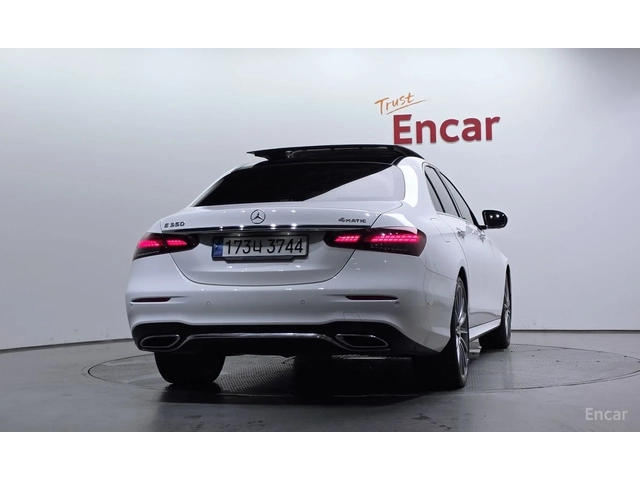 Mercedes-Benz E 350 AMG* LINE* 4MATIC* BURMESTER* ДИСТРОНИК* ХЕДЪП* 36 - автомобили, коли, обяви за нови и употребявани 3