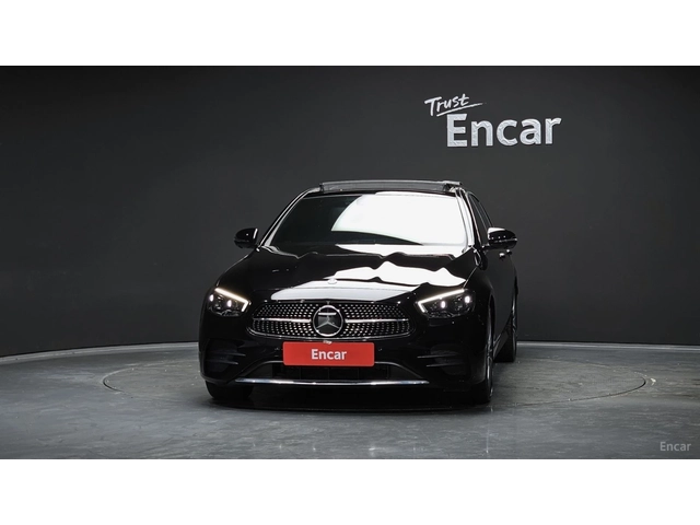 Mercedes-Benz E 350 4MATIC/AMG-LINE/PANOROOF/360VIEW/DRIVE-ASSISTS - автомобили, коли, обяви за нови и употребявани 1