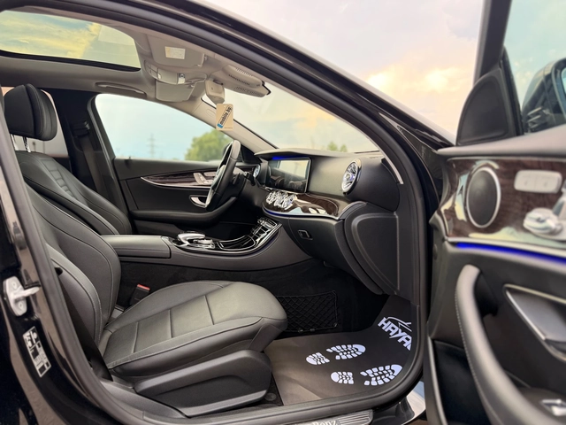 Mercedes-Benz E 350 d= BRABUS= HUD= DISTRONIC= KEYLESS= SOFT CLOSE= 36 - автомобили, коли, обяви за нови и употребявани 10