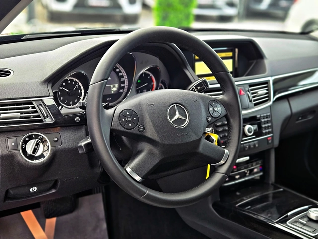 Mercedes-Benz E 350 AMG/AVANGARDE/ПОДГРЕВ/ПЕЧКА/AMBIENT/AUTO H/F1/LIZI - автомобили, коли, обяви за нови и употребявани 10