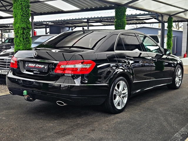Mercedes-Benz E 350 AMG/AVANGARDE/ПОДГРЕВ/ПЕЧКА/AMBIENT/AUTO H/F1/LIZI - автомобили, коли, обяви за нови и употребявани 4