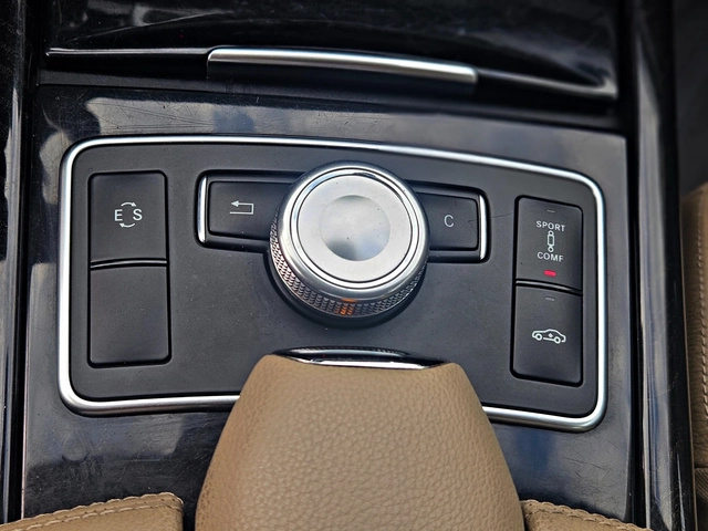 Mercedes-Benz E 350 AMG/4MATIC/DISTR/ПОДГРЕВ/ОБДУХ/МАСАЖИ/HARMAN/LIZIN - автомобили, коли, обяви за нови и употребявани 9