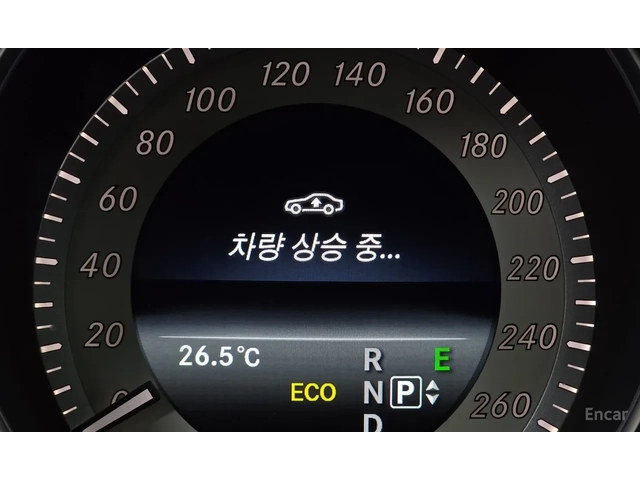 Mercedes-Benz E 350 AIRMATIC | ПОДГРЕВ | ОБДУХВАНЕ | ПАНОРАМА - автомобили, коли, обяви за нови и употребявани 11