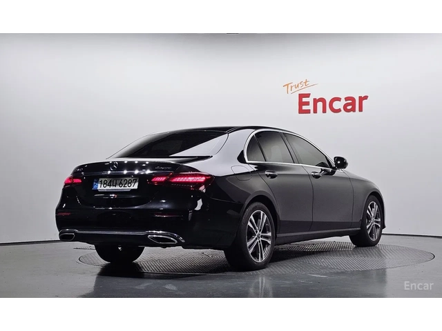 Mercedes-Benz E 350 FACE* 4MATIC ОБДУХ* HUD* ДИСТРОНИК* ПАНО - автомобили, коли, обяви за нови и употребявани 1
