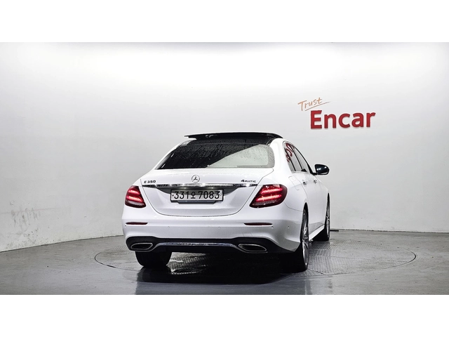Mercedes-Benz E 350 E350 4MATIC AMG Line - автомобили, коли, обяви за нови и употребявани 3