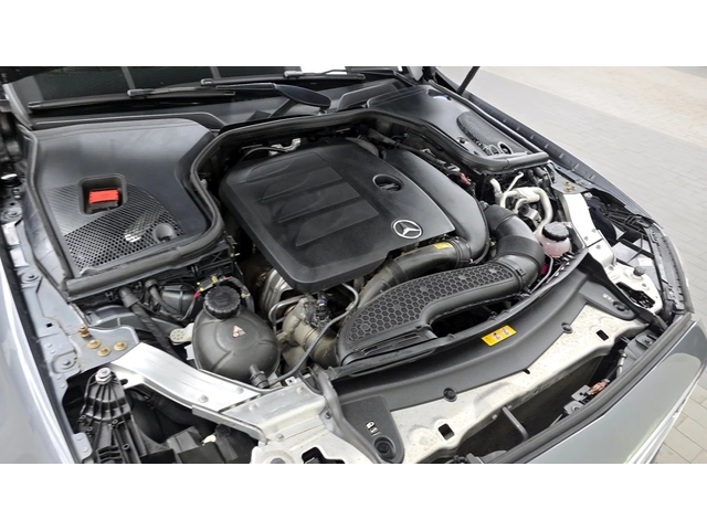 Mercedes-Benz E 350 - автомобили, коли, обяви за нови и употребявани 3