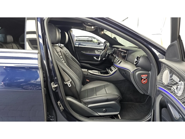 Mercedes-Benz E 350 4MATIC AMG Line | HUD | 360  | Ventilated Seats - автомобили, коли, обяви за нови и употребявани 7