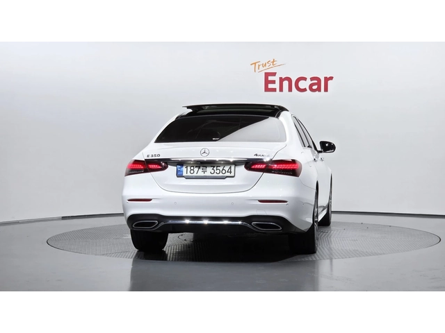 Mercedes-Benz E 350 E350 4MATIC AMG Line - автомобили, коли, обяви за нови и употребявани 3