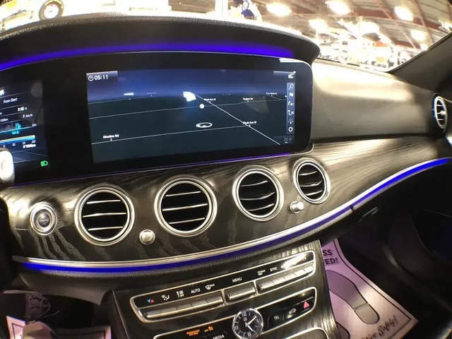 Mercedes-Benz E 350 4MATIC AMG Package - автомобили, коли, обяви за нови и употребявани 10