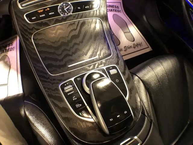 Mercedes-Benz E 350 4MATIC AMG Package - автомобили, коли, обяви за нови и употребявани 11