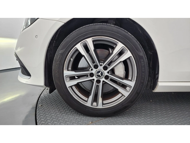 Mercedes-Benz E 350 4MATIC Avantgarde - автомобили, коли, обяви за нови и употребявани 4