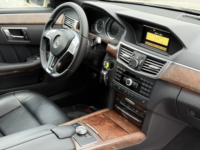 Mercedes-Benz E 350 D* 2012г* AMG Pack* TV* Топ Състояниение* - автомобили, коли, обяви за нови и употребявани 13