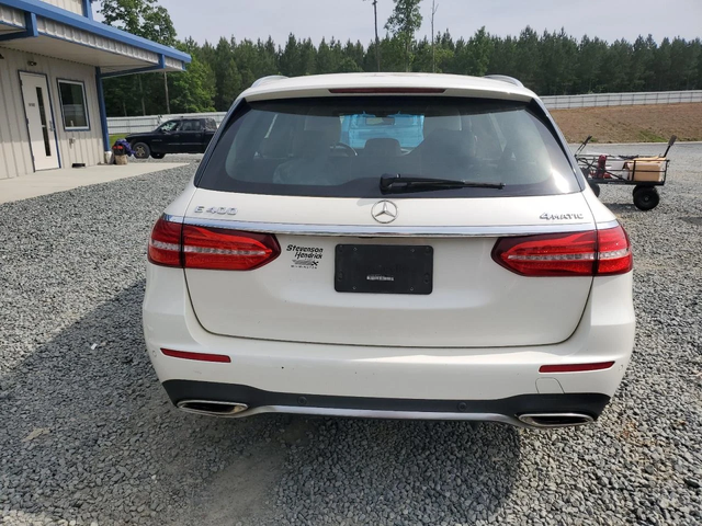 Mercedes-Benz E 400 4MATIC* Burmester* Панорама* Keyless* Камера* - автомобили, коли, обяви за нови и употребявани 5