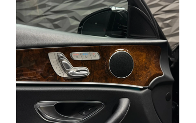 Mercedes-Benz E 400 d 4Matic AMG Line* Pano* Camera* 360 - автомобили, коли, обяви за нови и употребявани 13