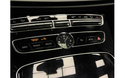 Mercedes-Benz E 400 d 4Matic AMG Line* Pano* Camera* 360 - автомобили, коли, обяви за нови и употребявани 14