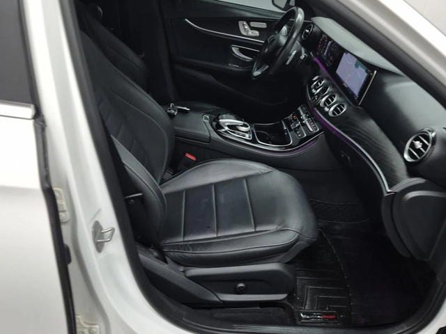 Mercedes-Benz E 400 * 4 MATIC* AMG PACK* BURMESTER* PANO* DISTRONIC* - автомобили, коли, обяви за нови и употребявани 13