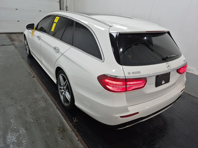 Mercedes-Benz E 400 * 4 MATIC* AMG PACK* BURMESTER* PANO* DISTRONIC* - автомобили, коли, обяви за нови и употребявани 3