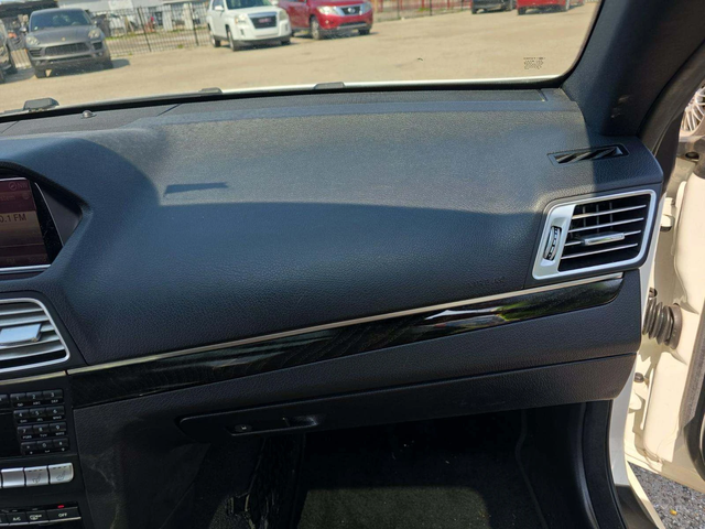 Mercedes-Benz E 400 МЪРТВА* ТОЧКА* LANE* ASSIST* HARMON* KARDON* - автомобили, коли, обяви за нови и употребявани 8