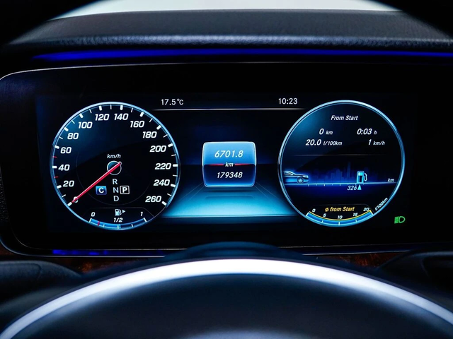 Mercedes-Benz E 400 AMG* BURMESTER* 4MATIC* Кафява кожа - автомобили, коли, обяви за нови и употребявани 10