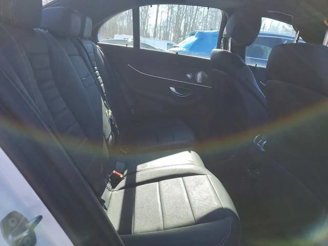 Mercedes-Benz E 400 4matic - автомобили, коли, обяви за нови и употребявани 8