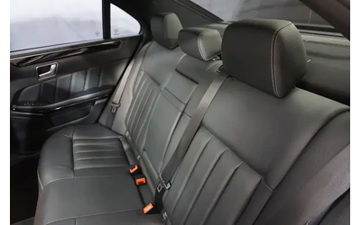 Mercedes-Benz E 400 AMG Line * 4matic * Фиксирана цена до БГ * CARFAX - автомобили, коли, обяви за нови и употребявани 12