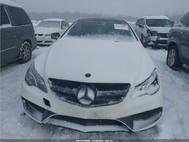 Mercedes-Benz E 400 4MATIC / AMG PKG / ПОДГРЕВИ - автомобили, коли, обяви за нови и употребявани 1