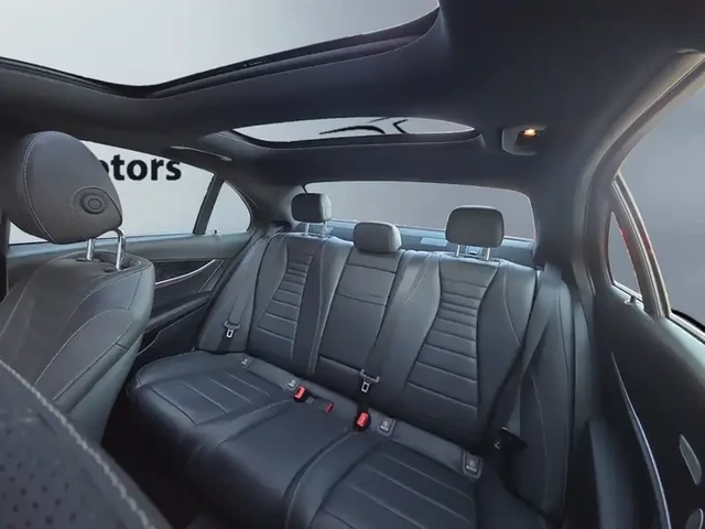 Mercedes-Benz E 400 4MATIC * AMG PKG * BURMESTER * ОБДУХВАНЕ * CARFAX - автомобили, коли, обяви за нови и употребявани 11